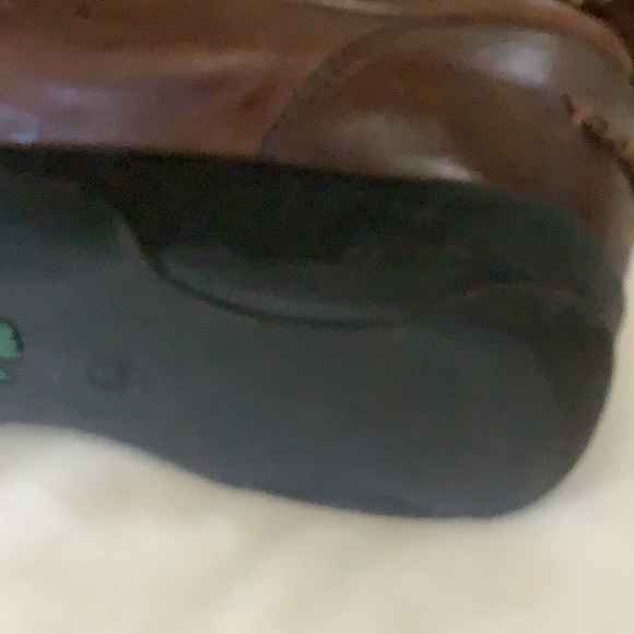 Thom McAn Women’s Wide Width Brown Tassel Loafers - Picture 2 of 8